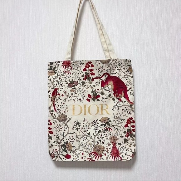 Christian Dior tiger pattern 2023 Model Tote Bag Novelty Height 33cm Width 37cm - Picture 1 of 3